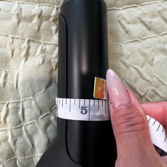 Remington  Curling Iron  Relaxed Curls - Picture 4 of 4